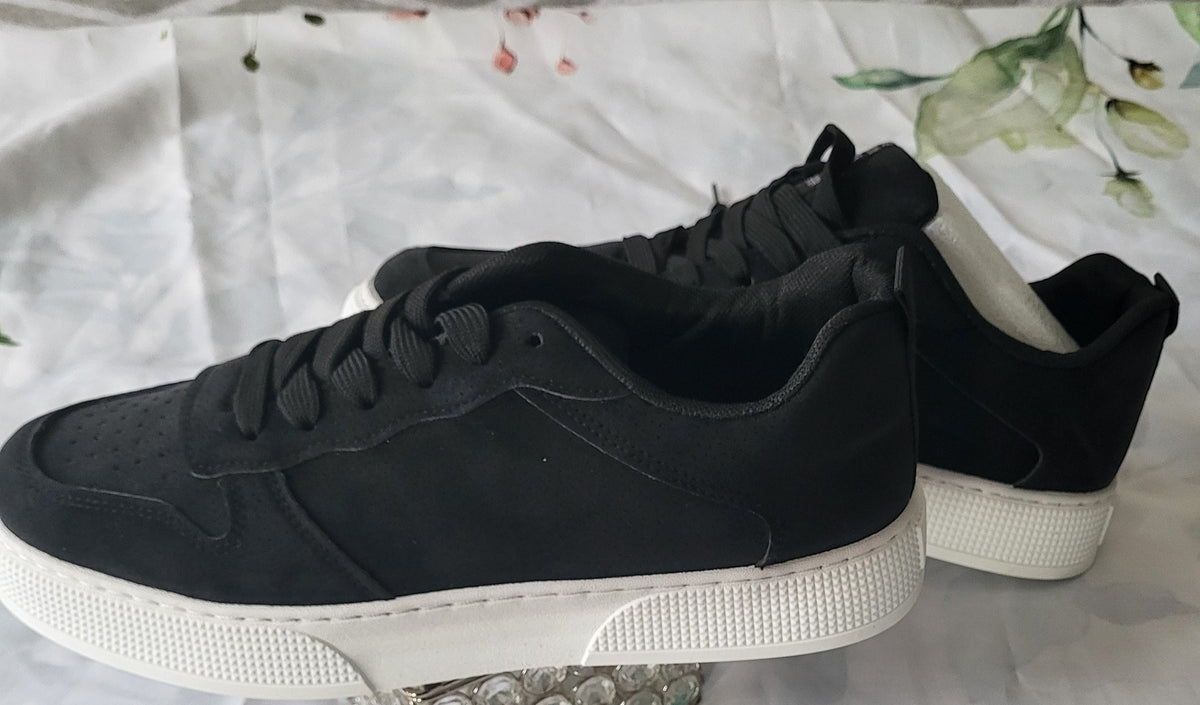 Men's Black Athletic Shoes