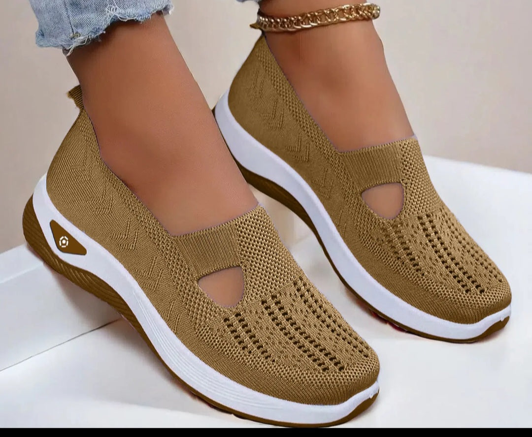 Brown Flats for Women